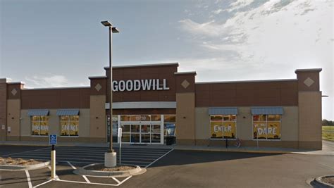Goodwill plymouth mn - When you donate or shop, you support Goodwill's mission services, create jobs, and add to the economic vitality of local communities. Donate today and make ...